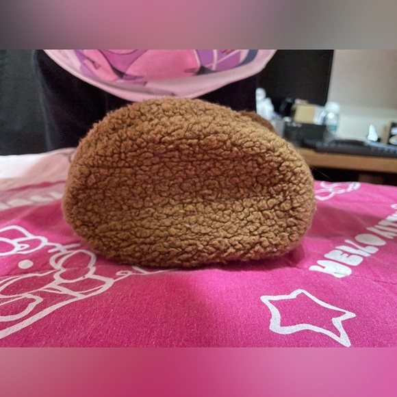 Landry Sanrio Pouch - Picture 4 of 6